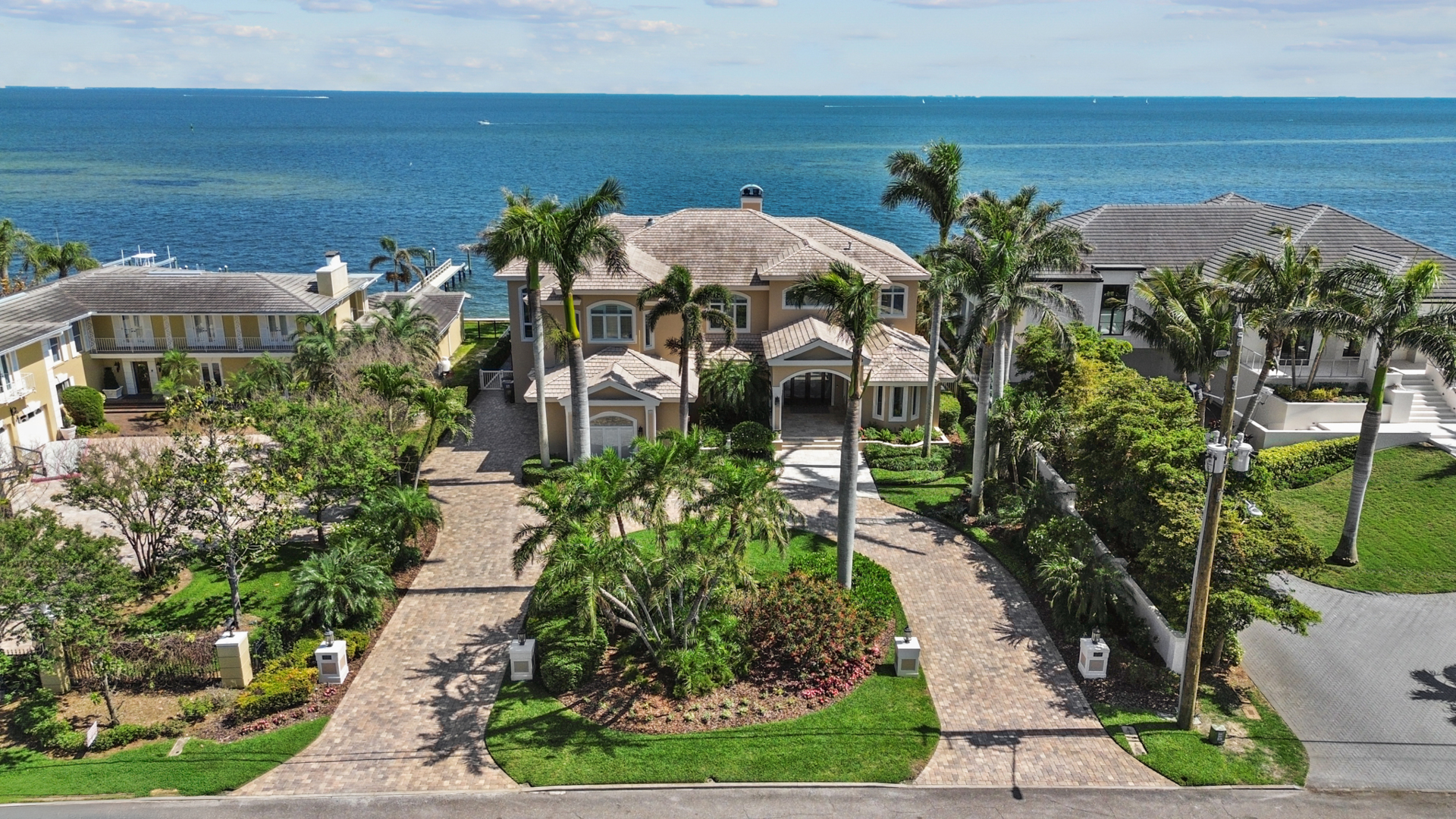 Smith & Associates Real Estate Tampa FL | Photo of 1737 Brightwaters Blvd. NE